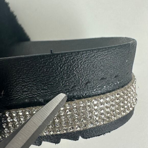 Mudd Womens Lauren Rhinestone Fuzzy Faux Fur Black Sandal Slide Slippers 36 - Picture 6 of 6